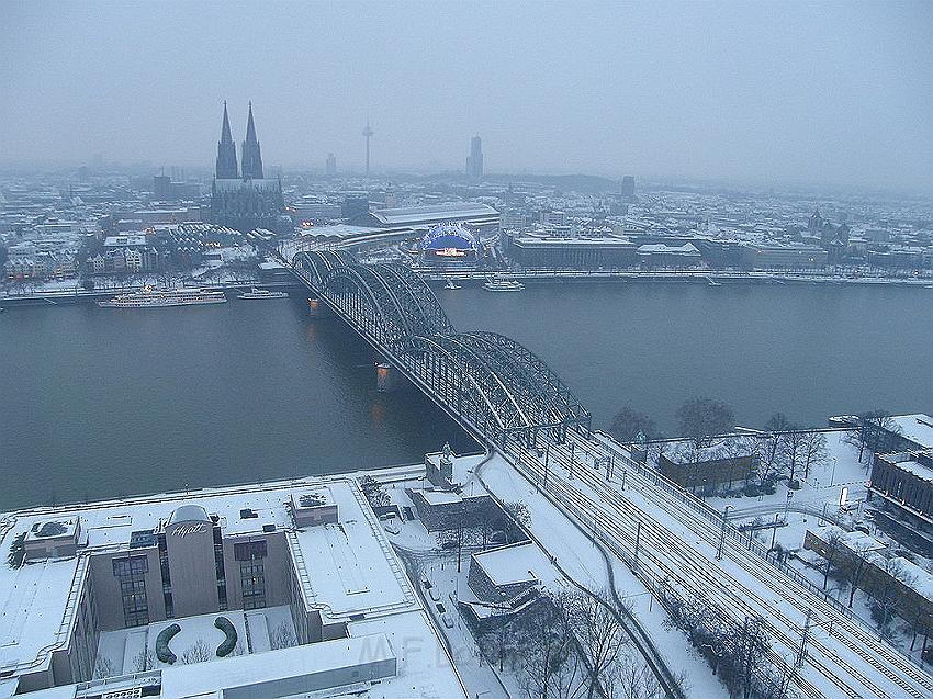 Koeln bei Schnee P318.JPG